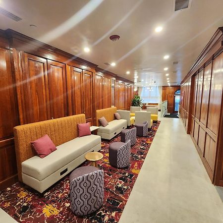 ניו יורק The Mayfair Hotel Times Square, Ascend Hotel Collection מראה חיצוני תמונה
