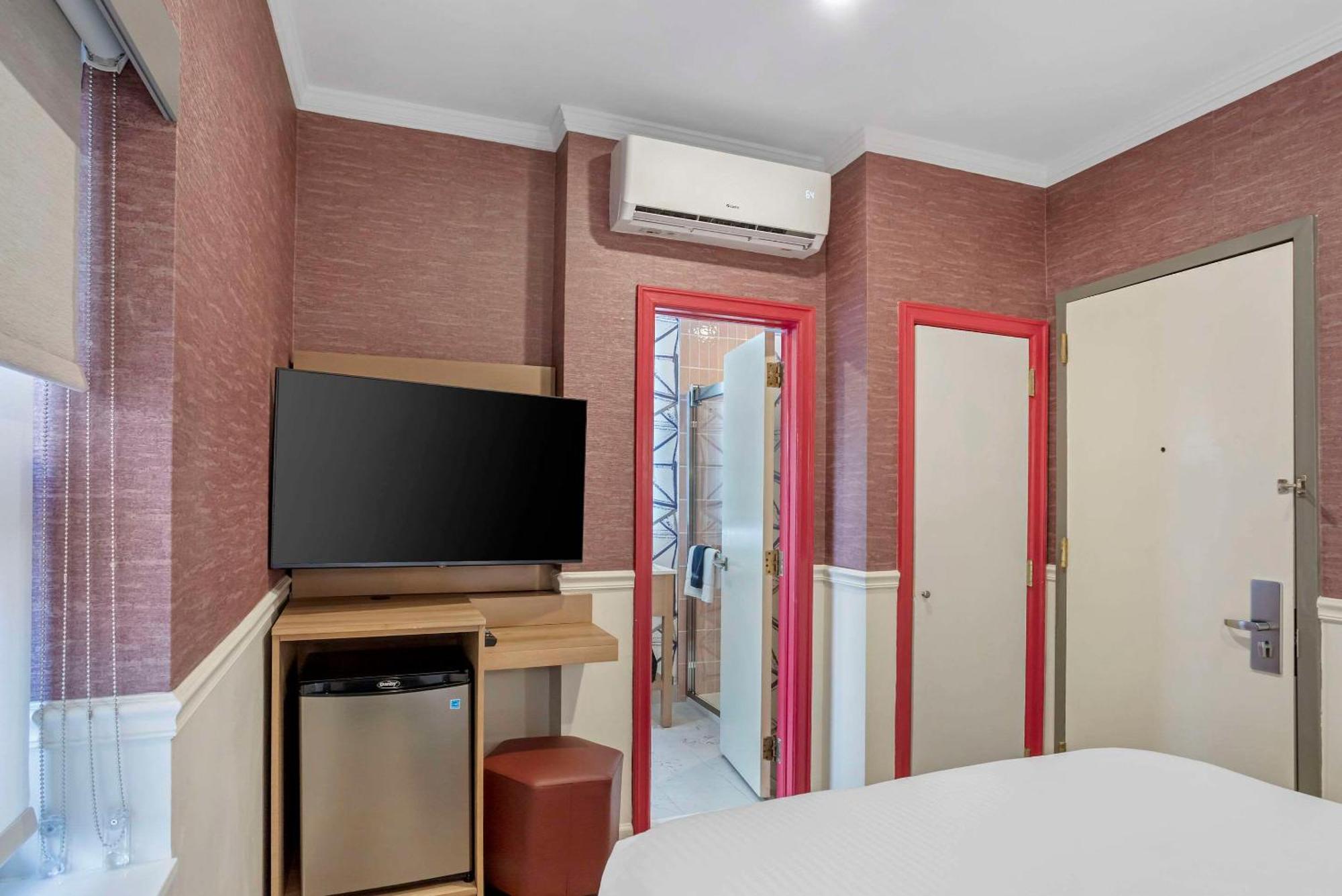 ניו יורק The Mayfair Hotel Times Square, Ascend Hotel Collection מראה חיצוני תמונה