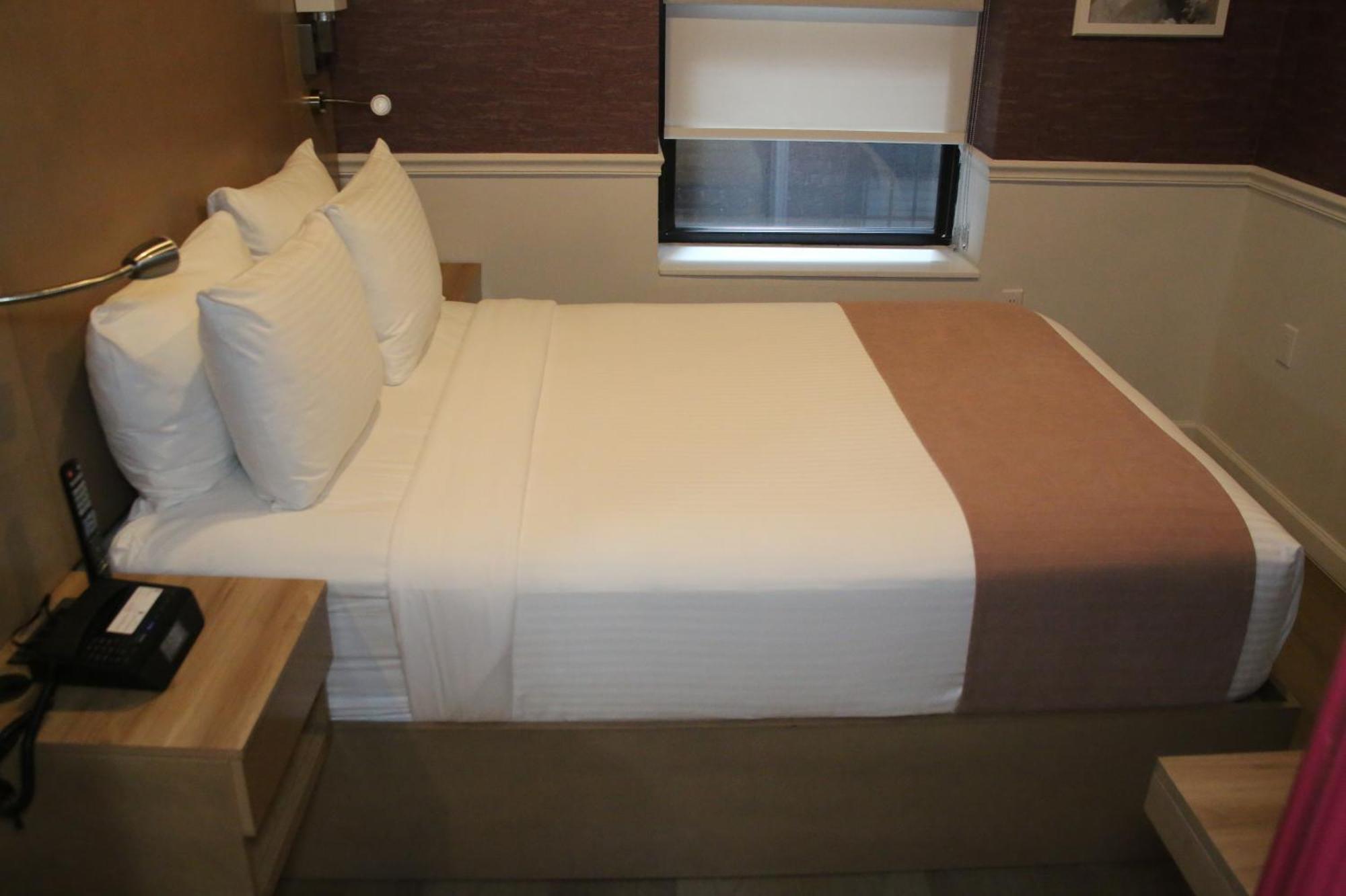 ניו יורק The Mayfair Hotel Times Square, Ascend Hotel Collection מראה חיצוני תמונה